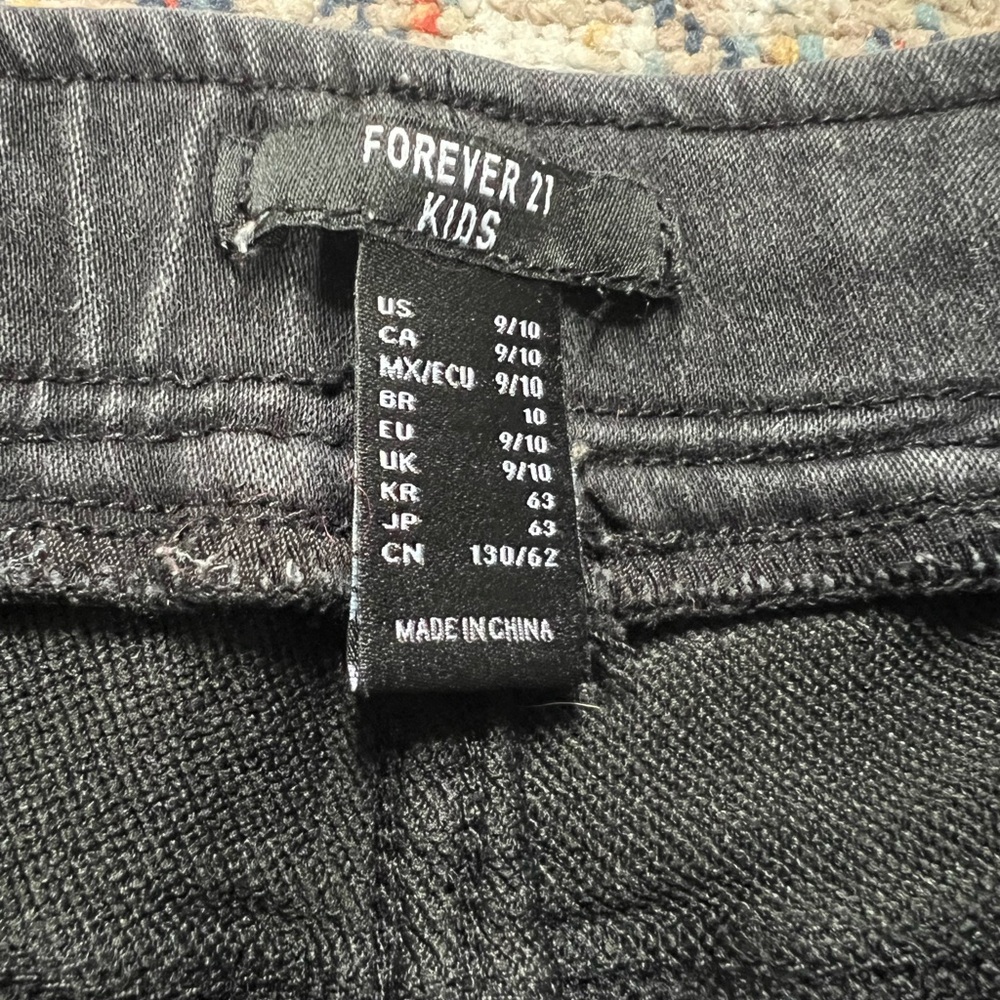 Kids Forever 21 Pants - Picture 4 of 6